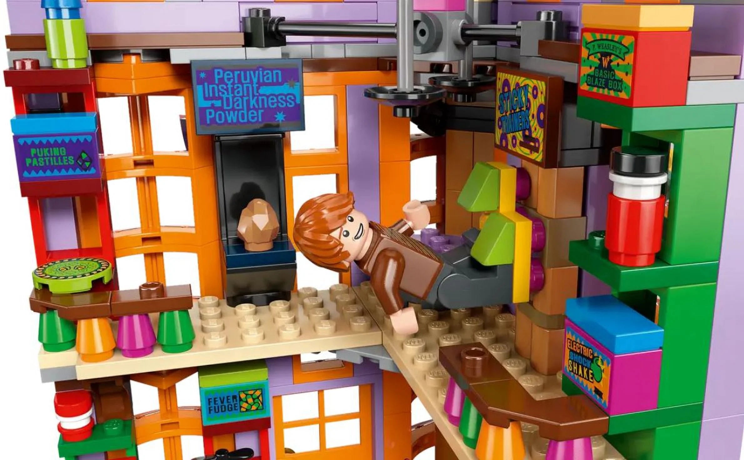 LEGO Harry Potter Diagon Alley Weasleys' Wizard Wheezes 834pcs X721