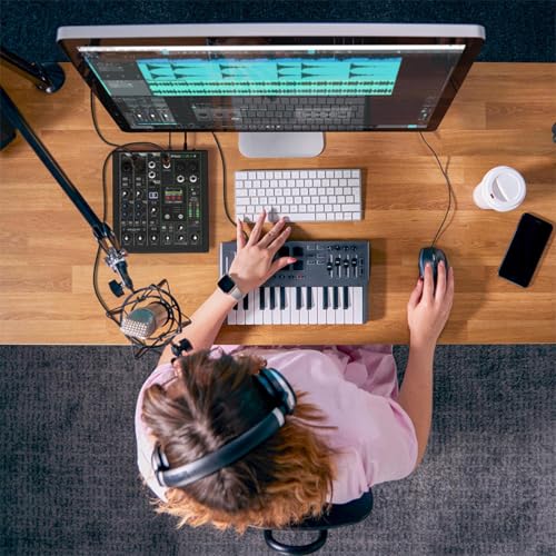 Mackie ProFX10 Go 10-channel Battery-powered Mixer with USB and Effects V810787