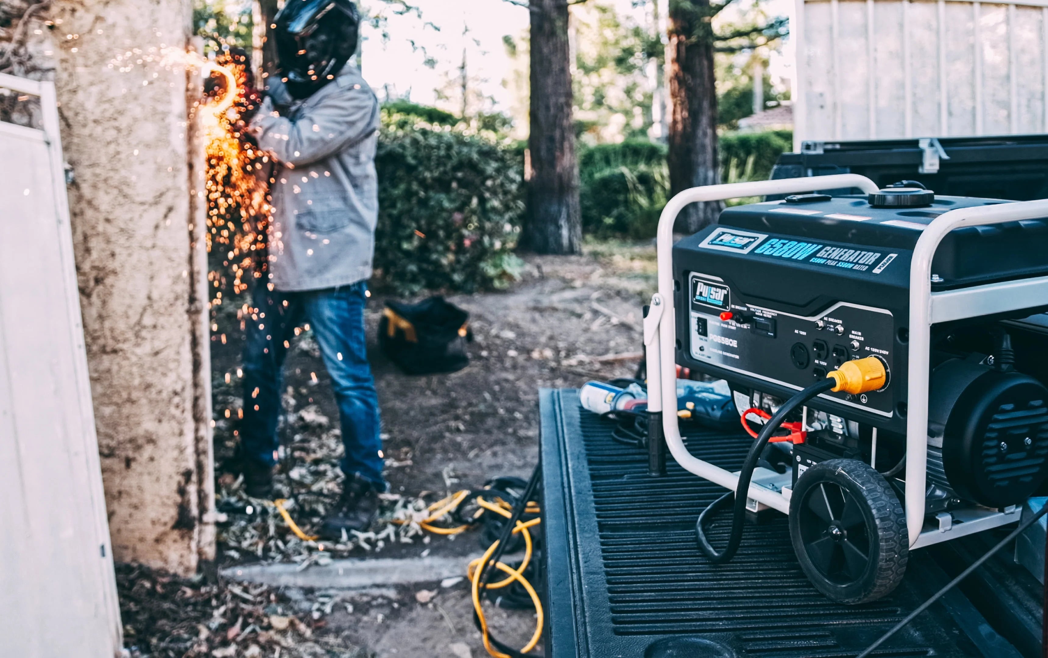 Pulsar 6580-Watt Portable Generator with Electric Start T170