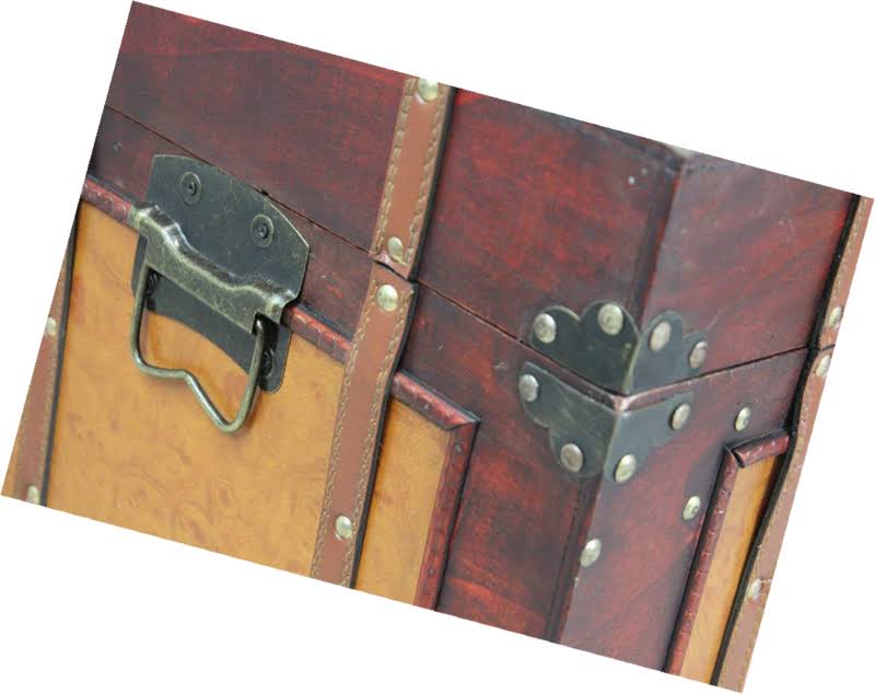 Vintiquewise Large Antique Style Steamer Trunk Storage Box B965742
