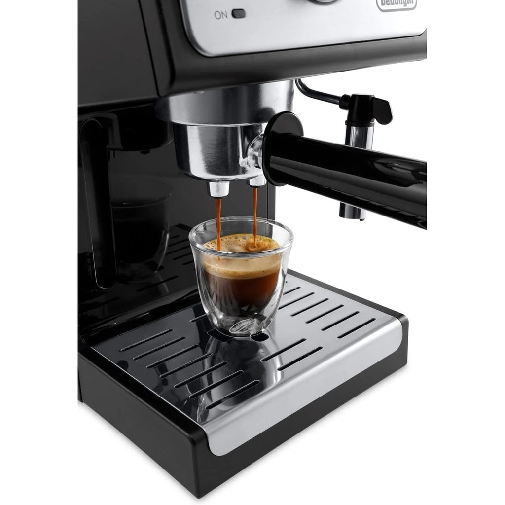 De'Longhi ECP3220 15-Bar Pump Espresso and Cappuccino Machine J39051