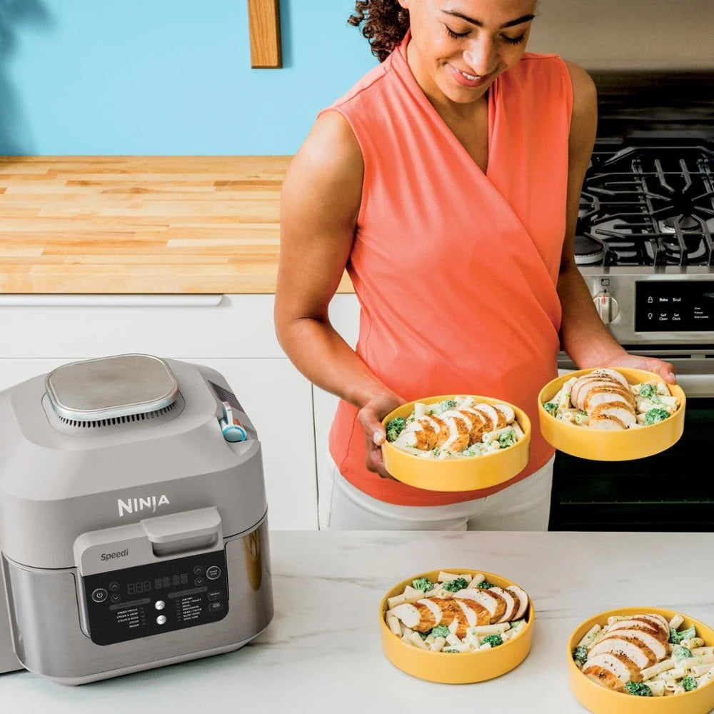 Ninja SF303CO 12-in-1 Speedi Rapid Cooker Air Fryer 6-Quart Light Gray X929