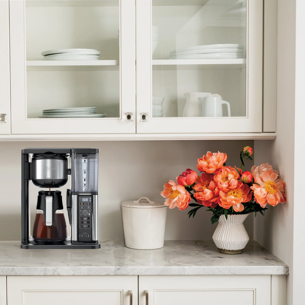 Ninja CM300 Hot & Iced Coffee Maker, Single Serve, Stainless Steel D80112