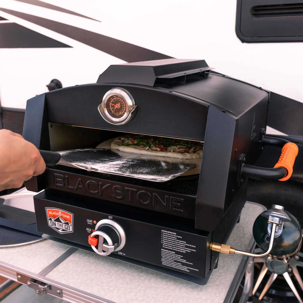 Blackstone On The Go 17 Pizza Oven with Burner Base O96971