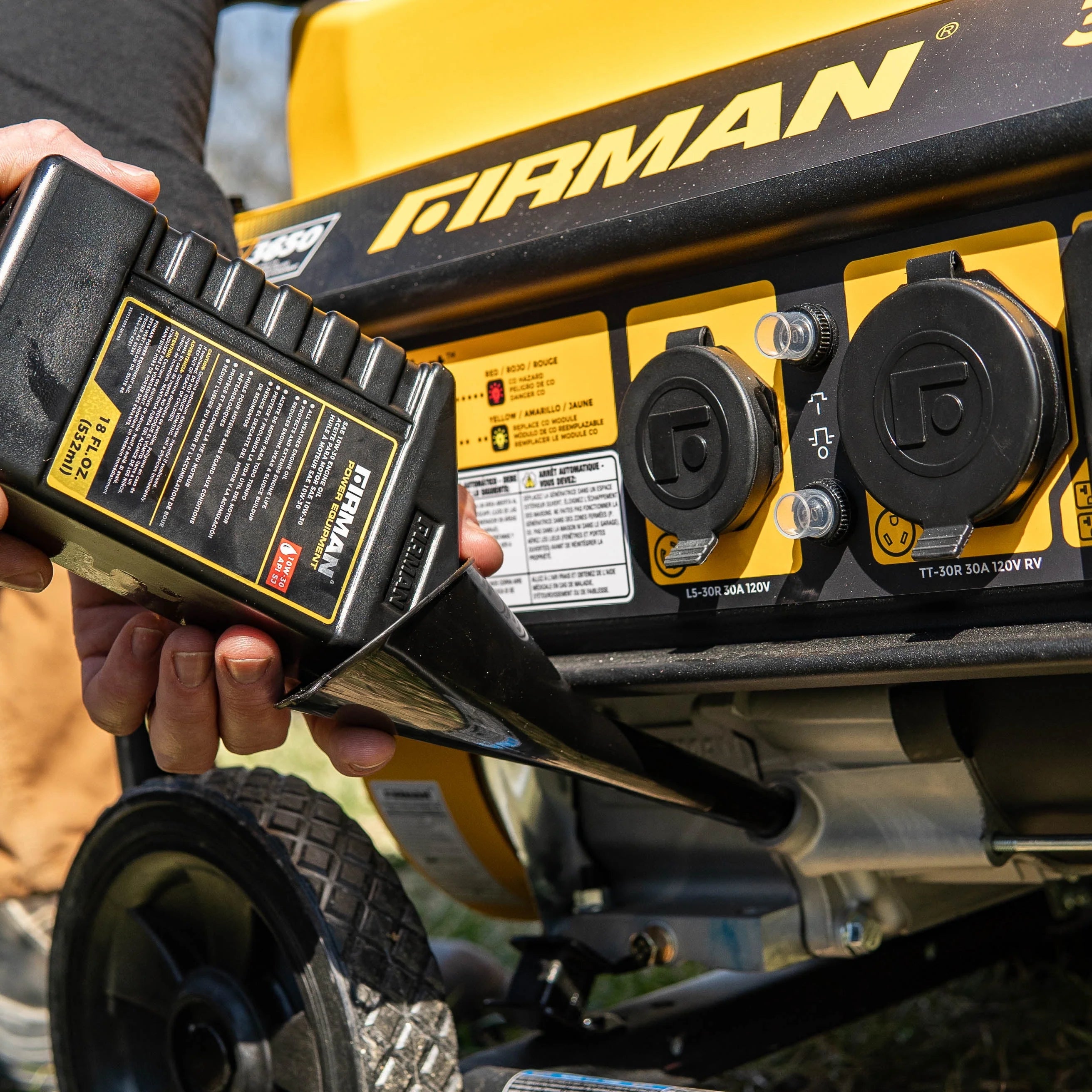 FIRMAN P03613 4550/3650 Watt Gas Portable Generator with CO Shutoff E636568