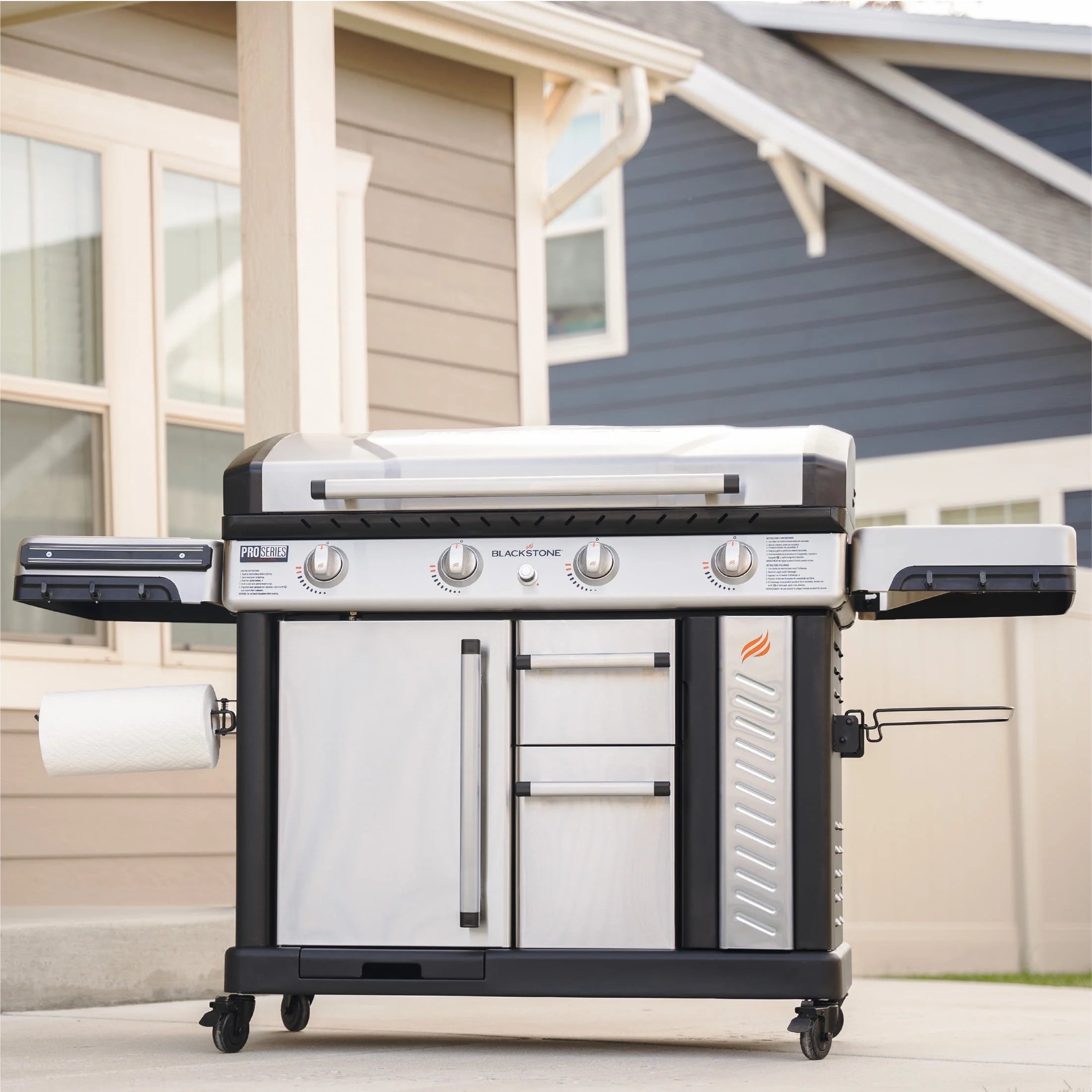 Blackstone ProSeries 4-Burner 36 Propane Griddle with Stainless Steel Cabinet J141808