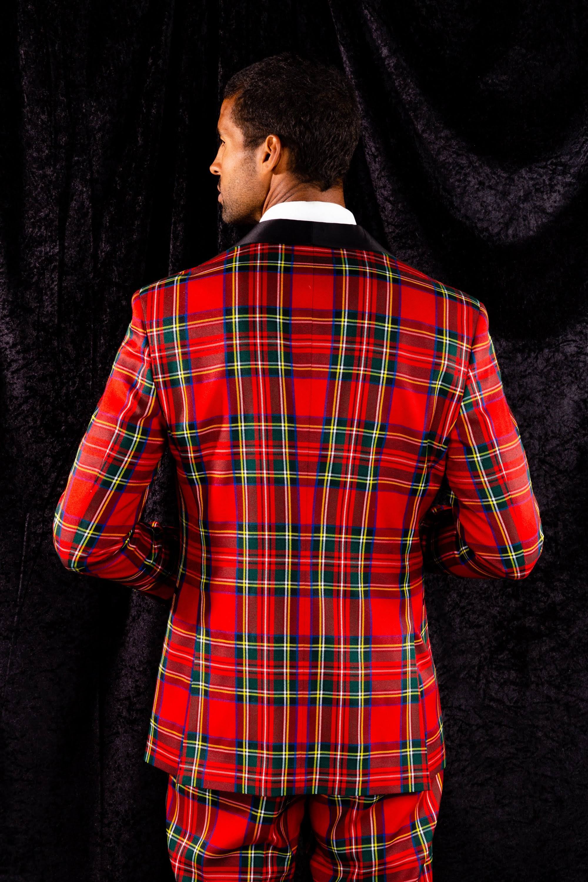 Shinesty Rockefeller Tartan Plaid Tuxedo Size 50 Black/Red R60688