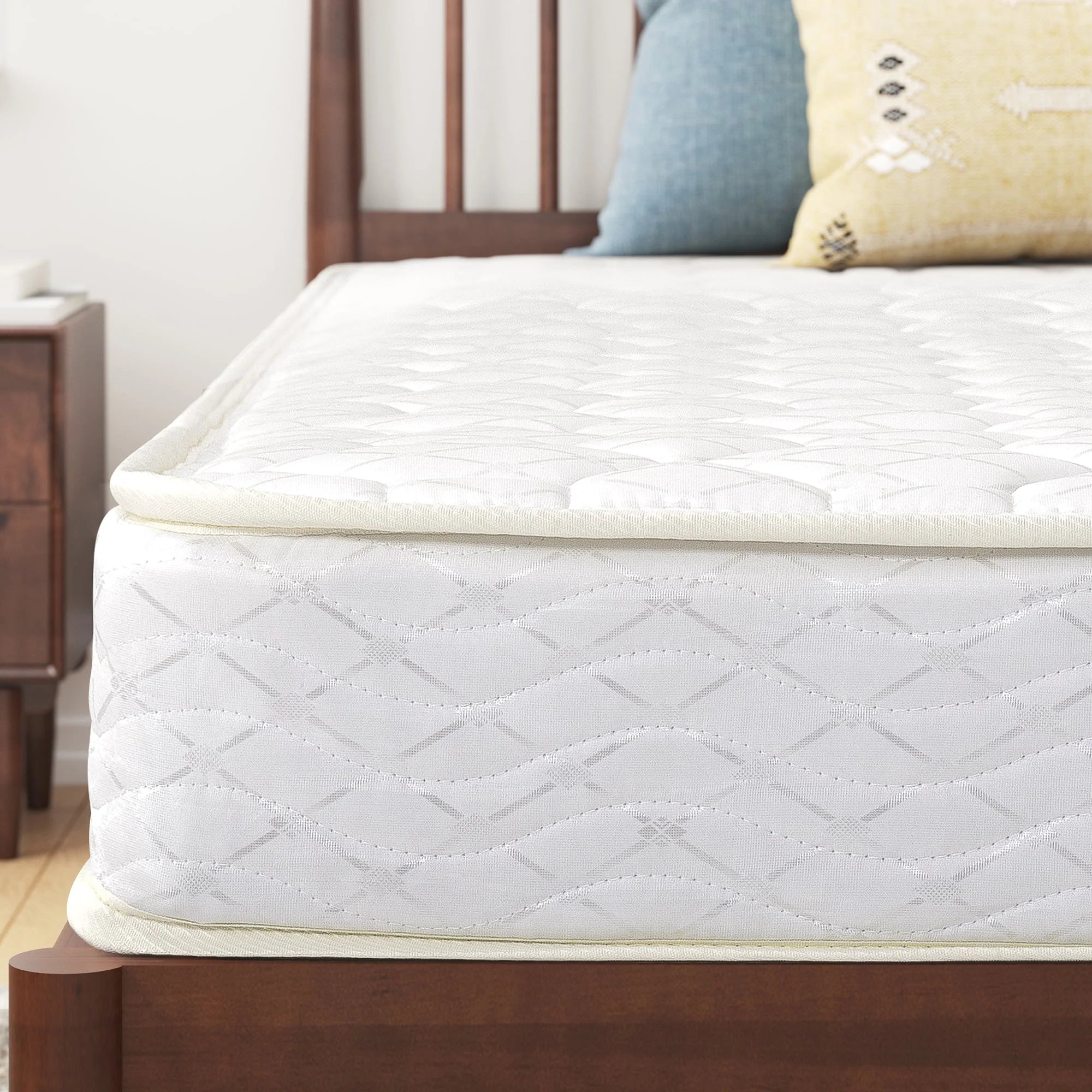 Slumber 1 By Zinus 6 Comfort Innerspring Mattress, Twin Y3472