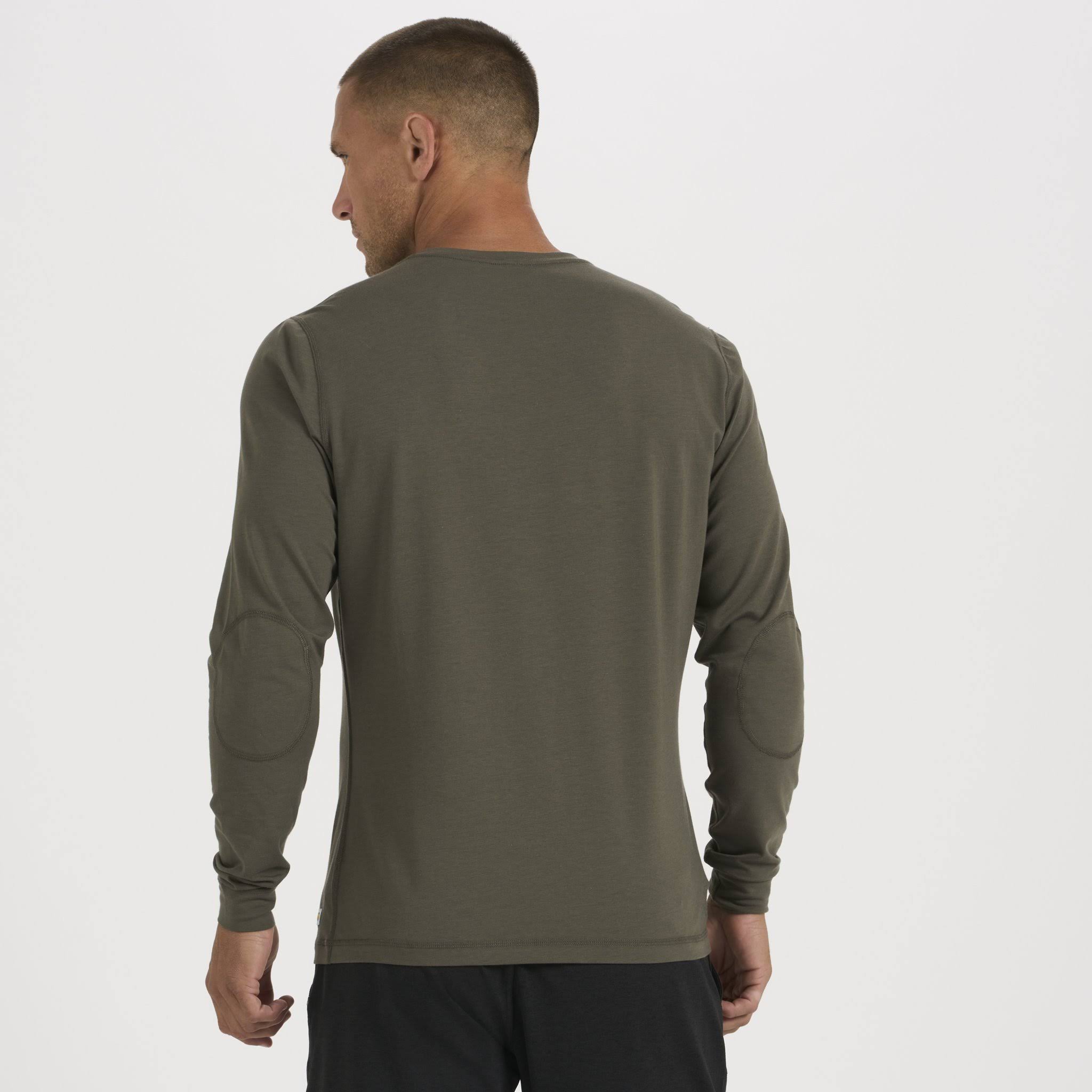 Vuori Men's Ever Henley Z971