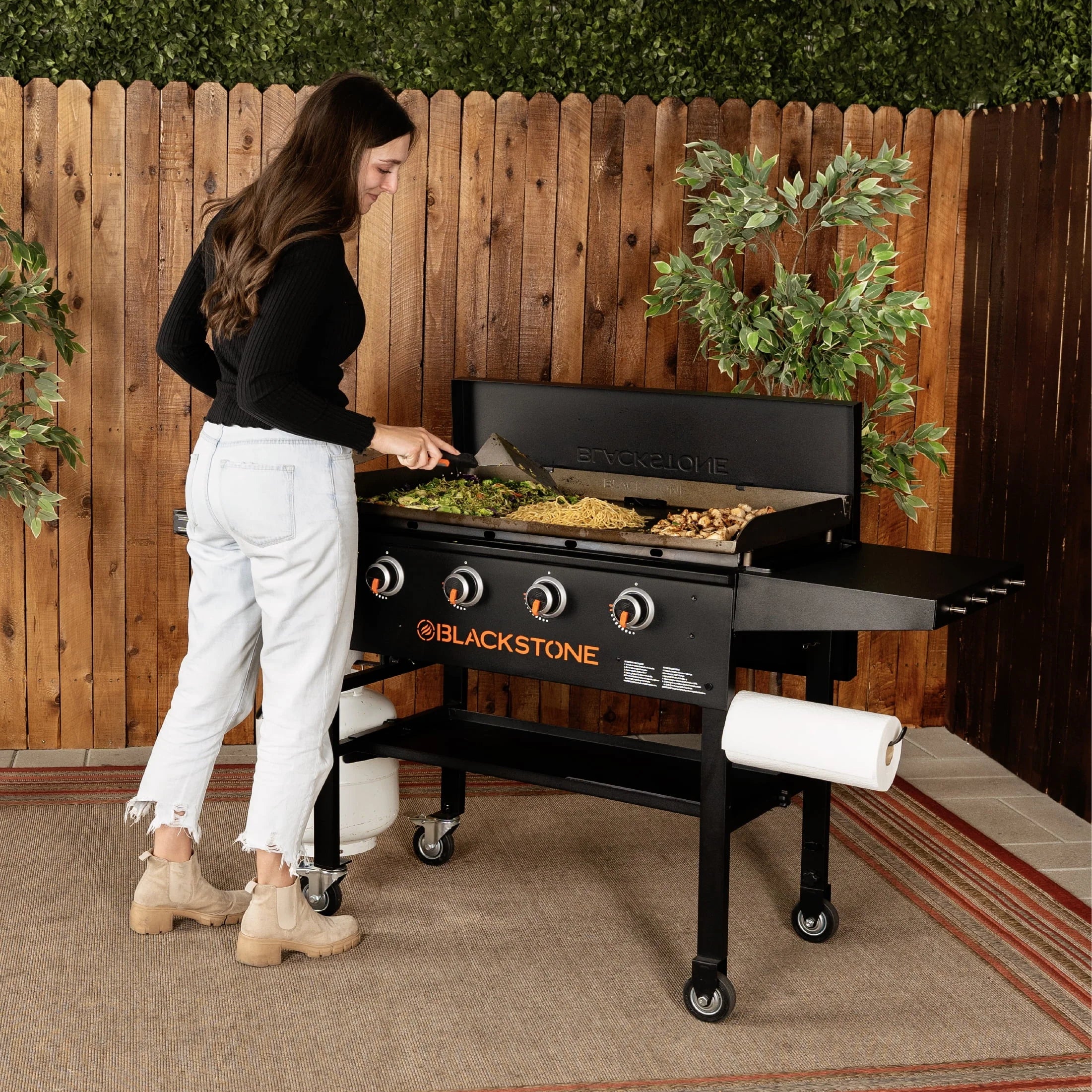 Blackstone 4-Burner 36 Griddle Cooking Station with Hard Cover T194290