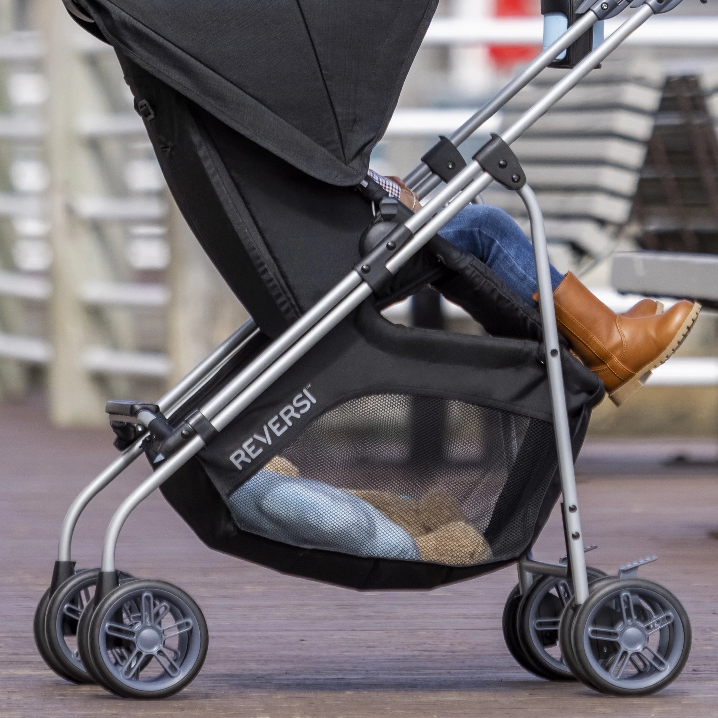 Evenflo Reversi Lightweight Reversible Stroller, Altair Black F135961