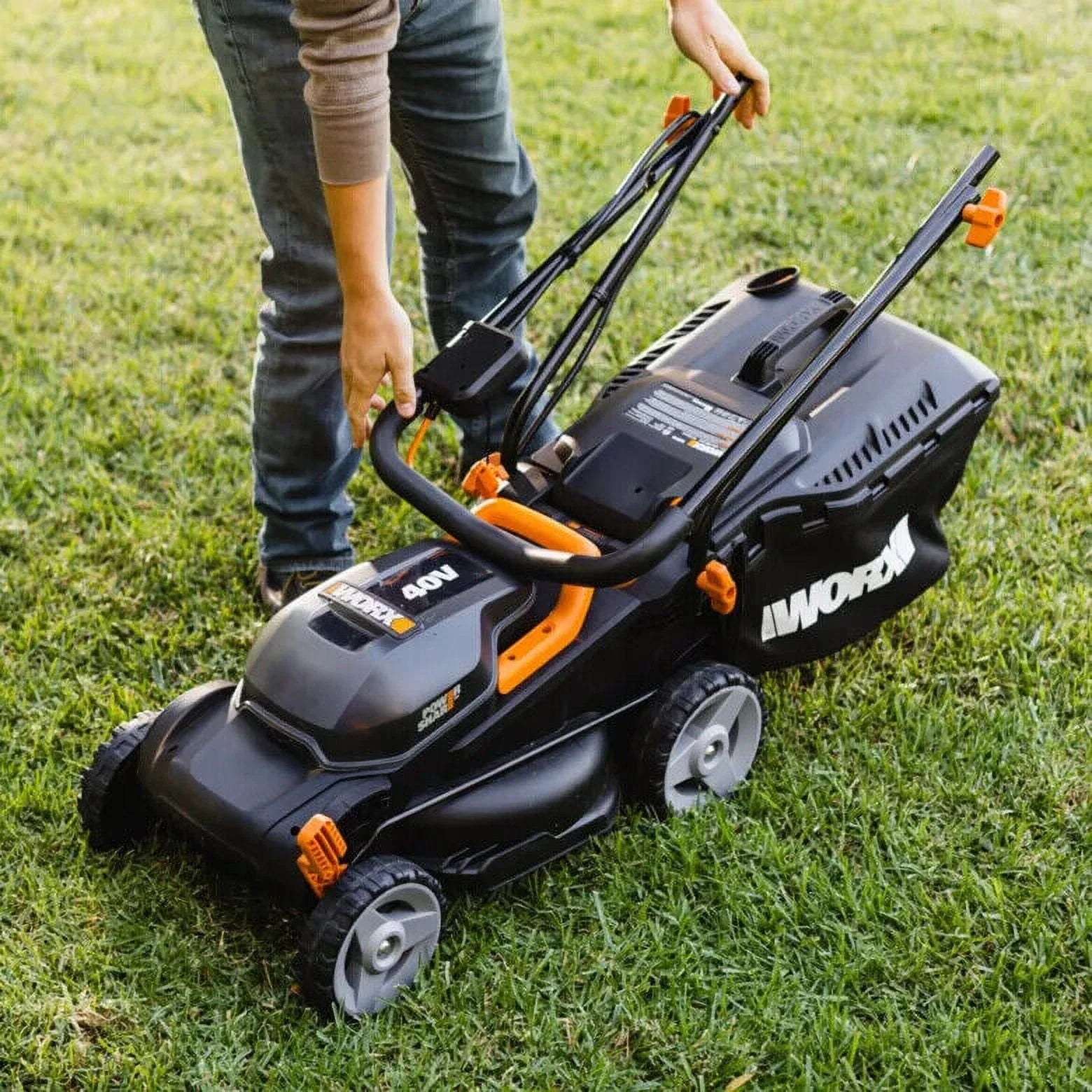 Worx WG779 40V Power Share 14" Cordless Lawn Mower C783