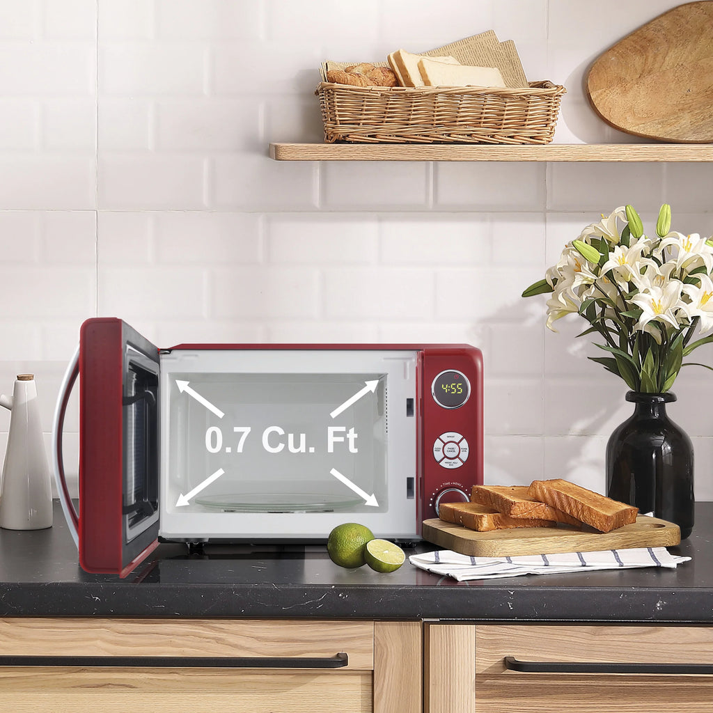 Galanz 0.7 Cu ft Retro Countertop Microwave Oven, 700W, Blue L502